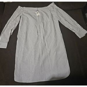 Brand New Ralph Lauren off the shoulder dress